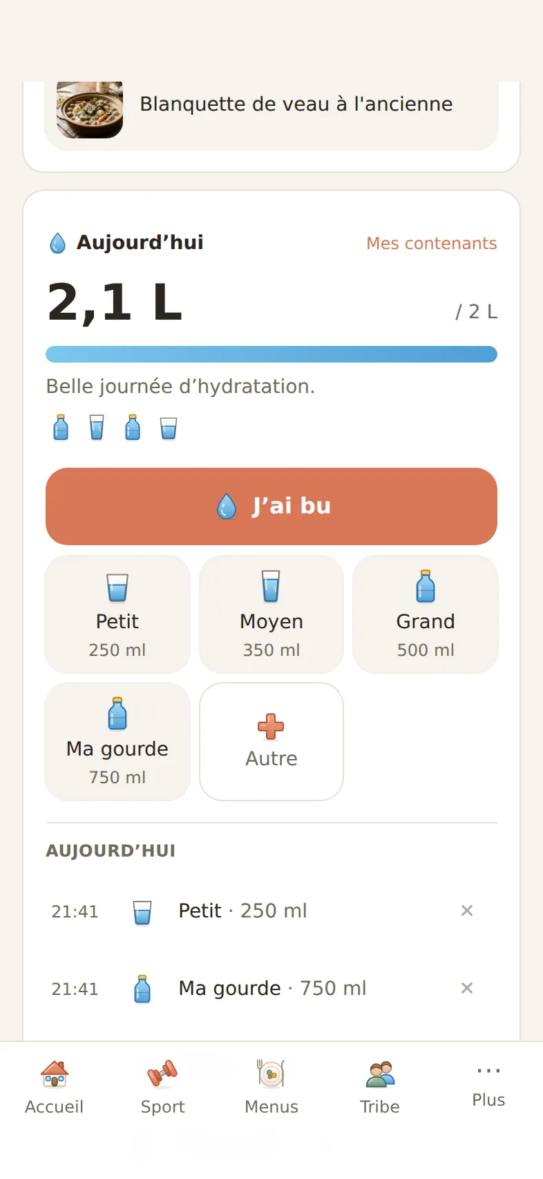 Hydratation dans Novio : petit, moyen, grand et une gourde personnelle